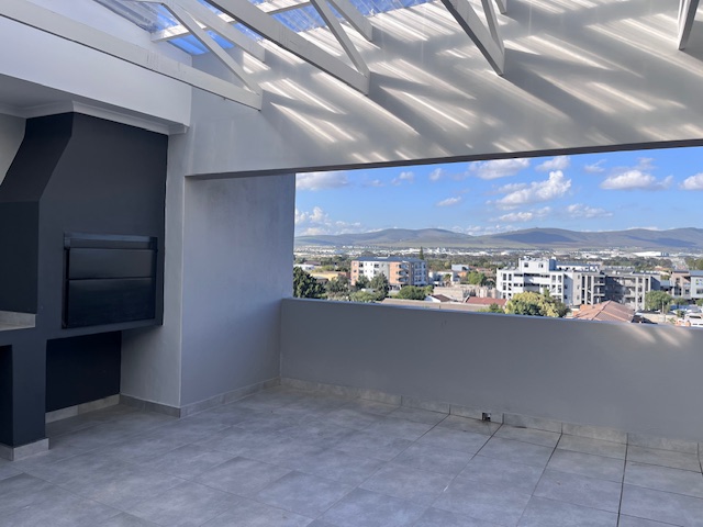 1 Bedroom Property for Sale in Table View Western Cape